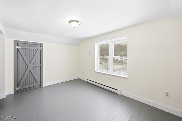 1032 Hartwood Road NW, Magnolia, OH 44643