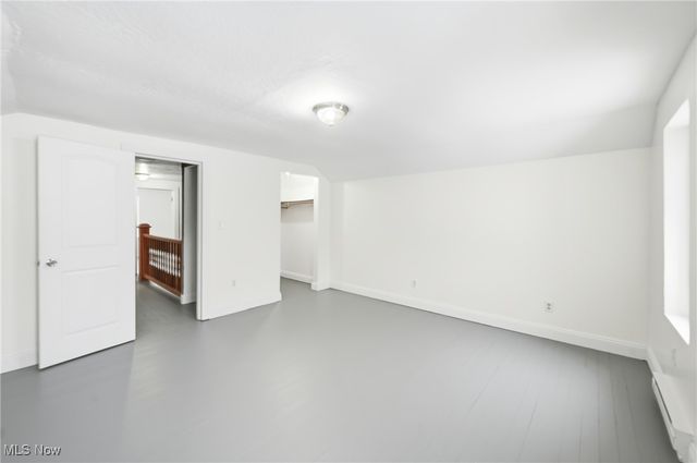 1032 Hartwood Road NW, Magnolia, OH 44643