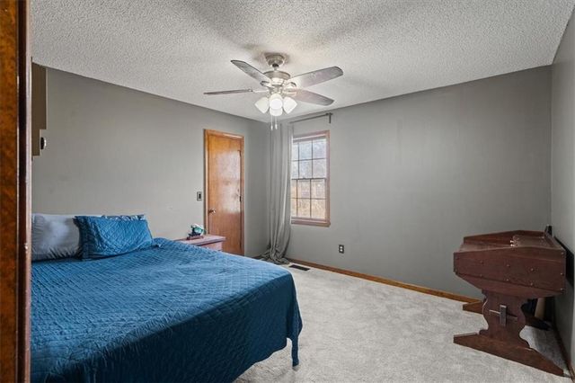 13408 W 78TH Terrace, Lenexa, KS 66216