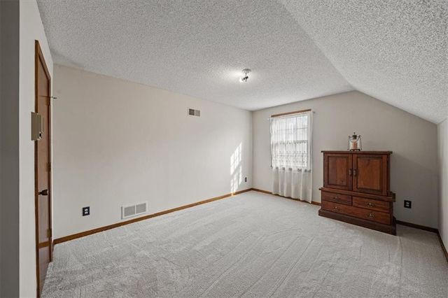 13408 W 78TH Terrace, Lenexa, KS 66216