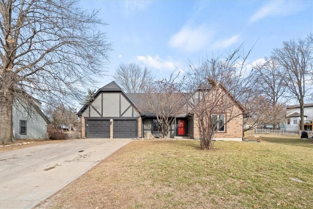 13408 W 78TH Terrace, Lenexa, KS 66216