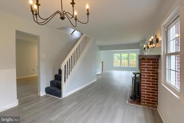 5008 ERBS BRIDGE RD, Mechanicsburg, PA 17050