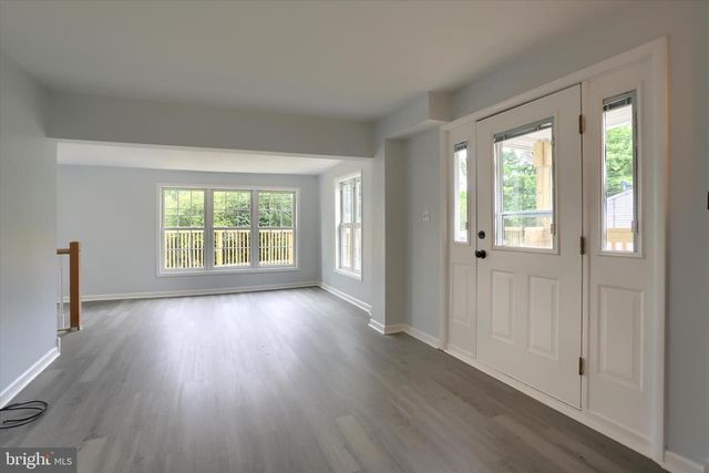 5008 ERBS BRIDGE RD, Mechanicsburg, PA 17050