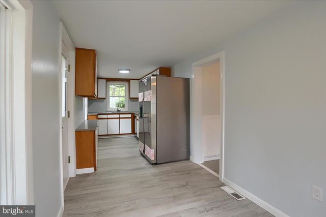 5008 ERBS BRIDGE RD, Mechanicsburg, PA 17050