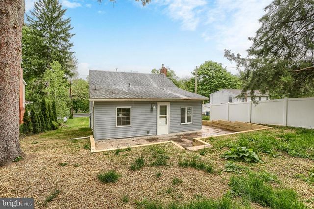 5008 ERBS BRIDGE RD, Mechanicsburg, PA 17050