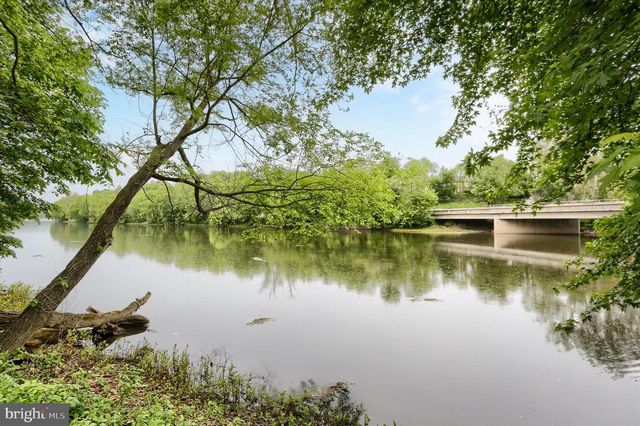5008 ERBS BRIDGE RD, Mechanicsburg, PA 17050