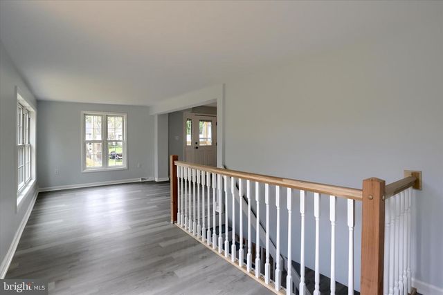 5008 ERBS BRIDGE RD, Mechanicsburg, PA 17050