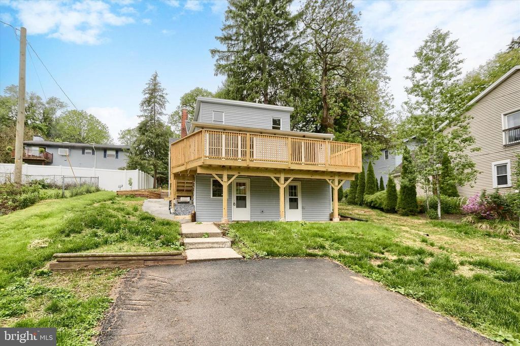 5008 ERBS BRIDGE RD, Mechanicsburg, PA 17050