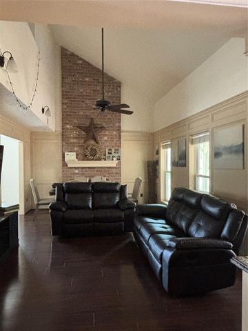 12115 Fawnview Drive, Houston, TX 77070