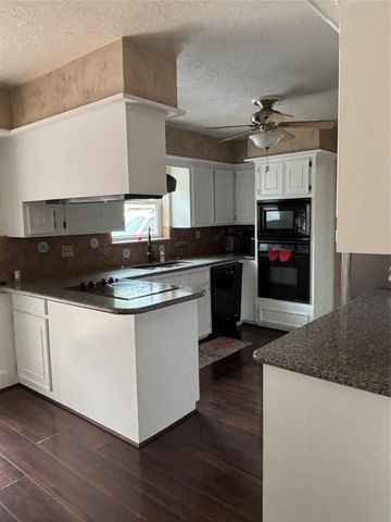 12115 Fawnview Drive, Houston, TX 77070