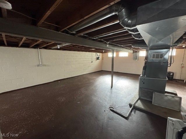 1256 Lander Road, Mayfield Heights, OH 44124