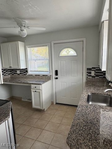 1256 Lander Road, Mayfield Heights, OH 44124