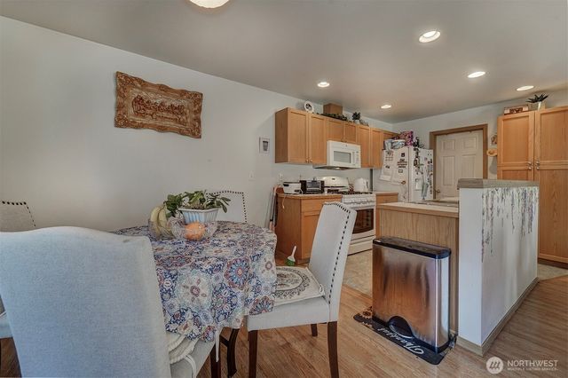 1299 NW Amanda Loop, Silverdale, WA 98383