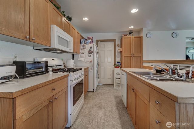 1299 NW Amanda Loop, Silverdale, WA 98383