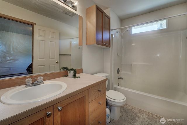 1299 NW Amanda Loop, Silverdale, WA 98383
