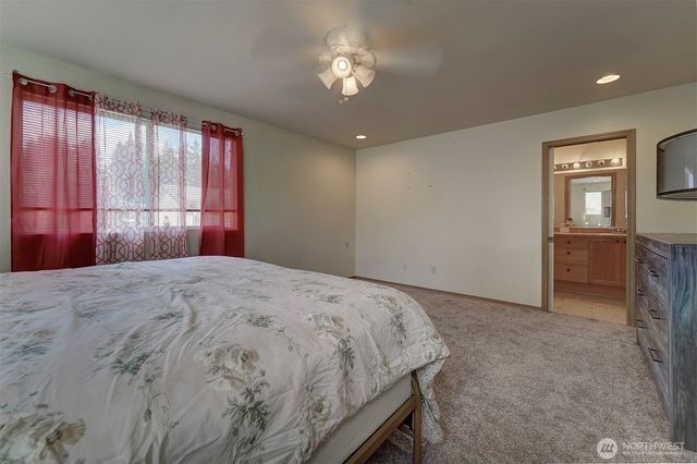 1299 NW Amanda Loop, Silverdale, WA 98383