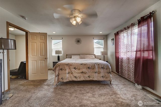 1299 NW Amanda Loop, Silverdale, WA 98383