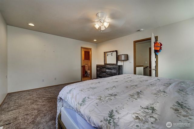1299 NW Amanda Loop, Silverdale, WA 98383