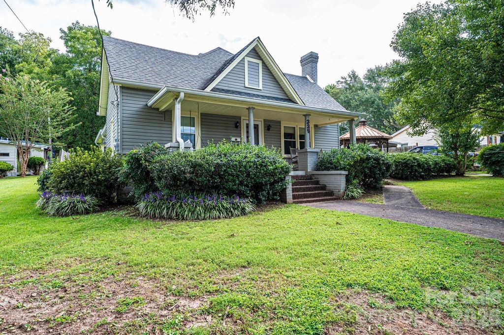 335 Harmon Street, Forest City, NC 28043