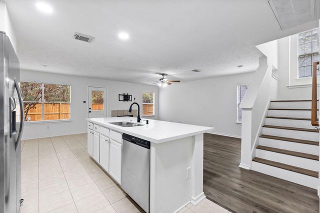 143 Anise Tree Place, The Woodlands, TX 77382