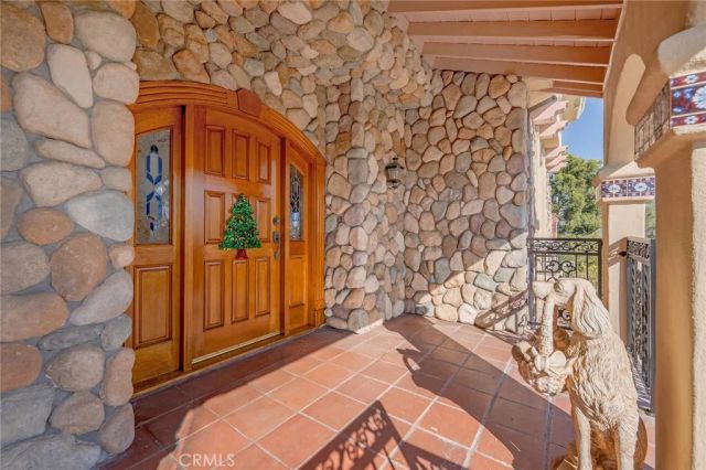 2240 Foothill Boulevard, Santa Ana, CA 92705