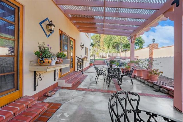2240 Foothill Boulevard, Santa Ana, CA 92705