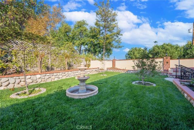 2240 Foothill Boulevard, Santa Ana, CA 92705