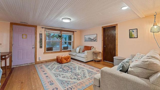 230 Stone Bridge Road, Fayetteville, AR 72701