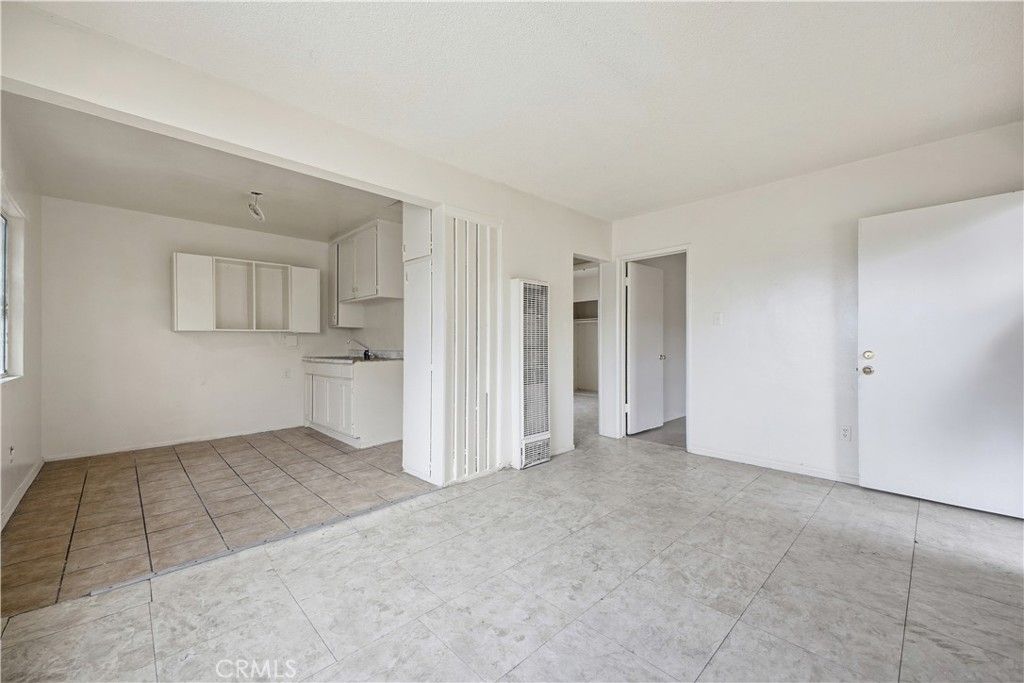 5914 S Hoover Street, Los Angeles, CA 90044 — photo 3