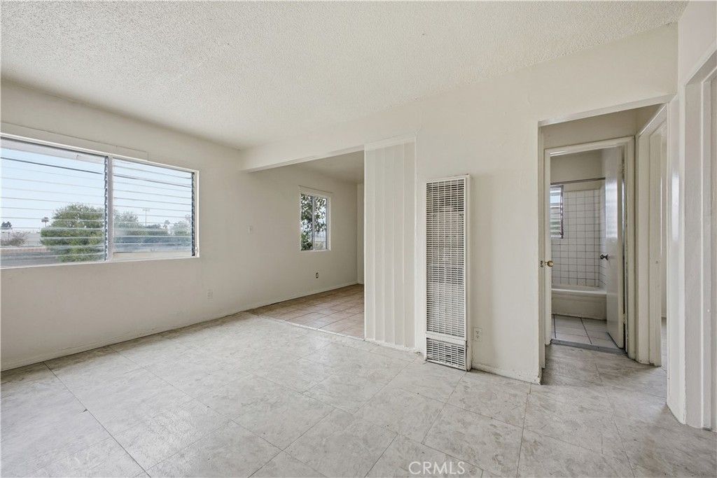 5914 S Hoover Street, Los Angeles, CA 90044 — photo 4