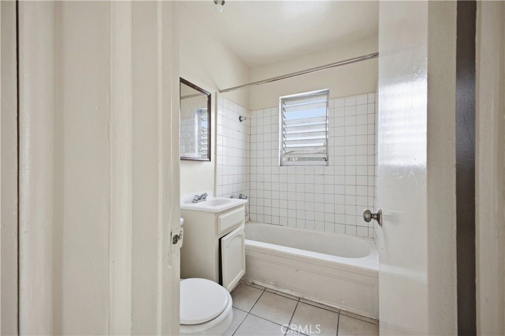 5914 S Hoover Street, Los Angeles, CA 90044 — photo 5