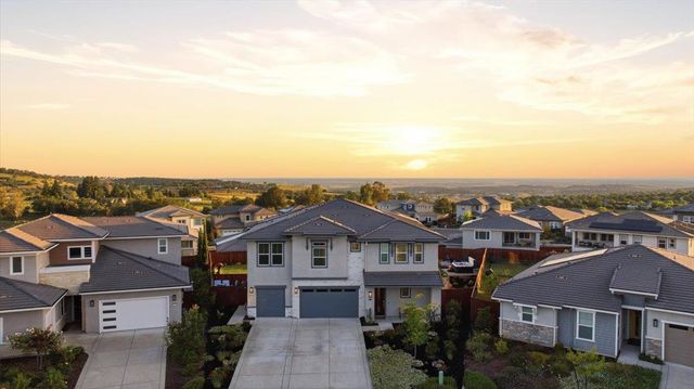 4736 Holliday Ln, El Dorado Hills, CA 95762