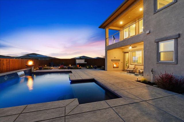 4736 Holliday Ln, El Dorado Hills, CA 95762