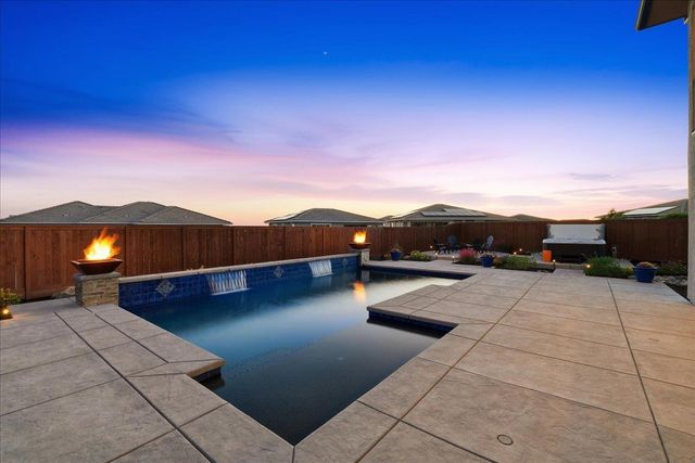 4736 Holliday Ln, El Dorado Hills, CA 95762