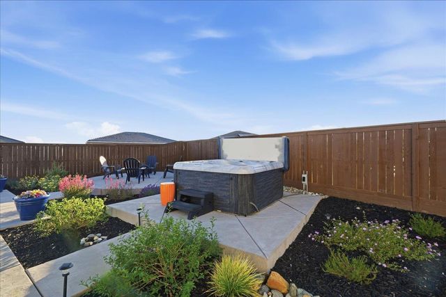 4736 Holliday Ln, El Dorado Hills, CA 95762