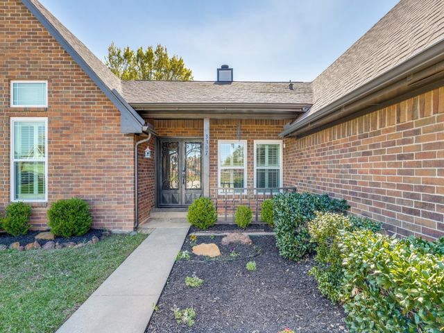 3307 Cliffview Drive, Corinth, TX 76210