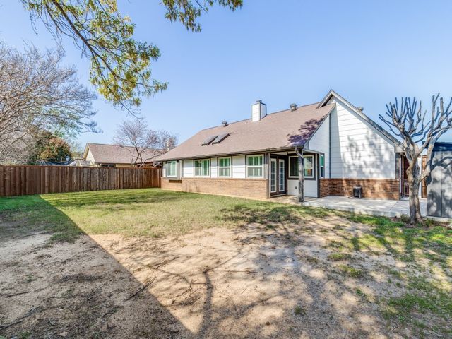 3307 Cliffview Drive, Corinth, TX 76210