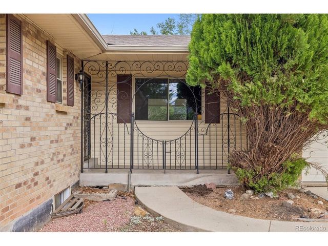 3288 Swadley St, Wheat Ridge, CO 80033