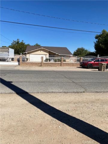 17578 Walnut Street, Hesperia, CA 92345