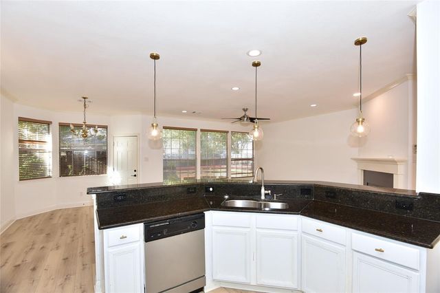 1503 Natural Bridge LN, Pflugerville, TX 78660