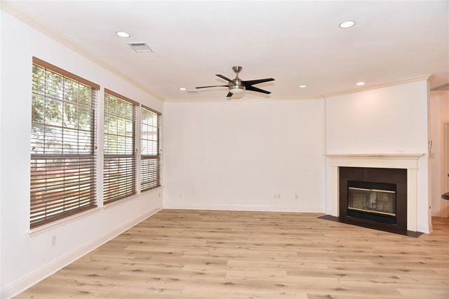 1503 Natural Bridge LN, Pflugerville, TX 78660