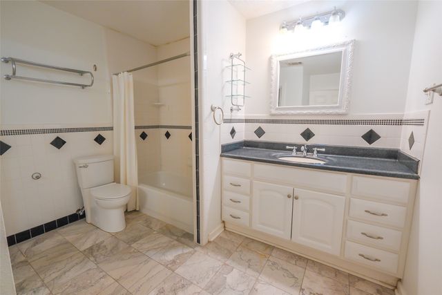 3900 Dexter Avenue, Fort Worth, TX 76107