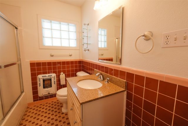 3900 Dexter Avenue, Fort Worth, TX 76107