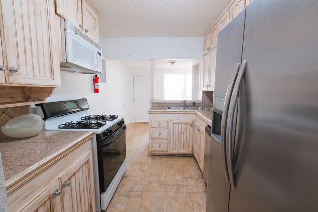 3900 Dexter Avenue, Fort Worth, TX 76107