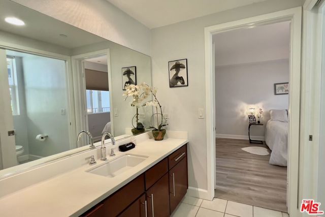 14412 Killion Street 205, Sherman Oaks, CA 91401