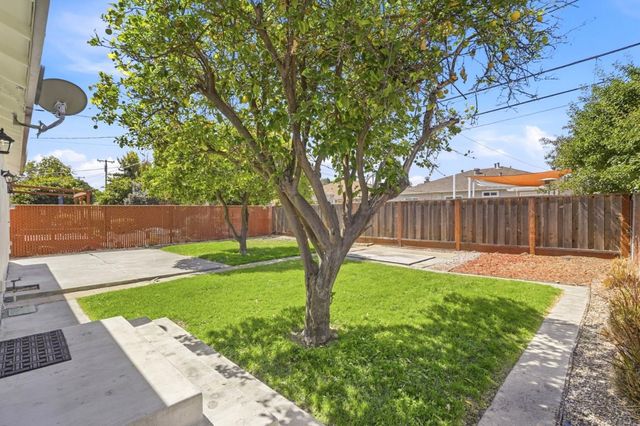 1025 Fulton Avenue, Sunnyvale, CA 94089
