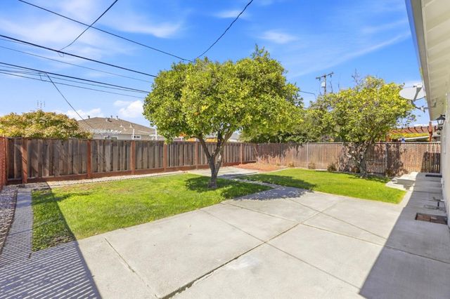 1025 Fulton Avenue, Sunnyvale, CA 94089