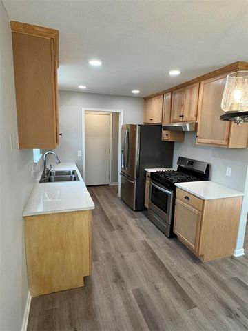 712 Willow Ridge Place, Edmond, OK 73003