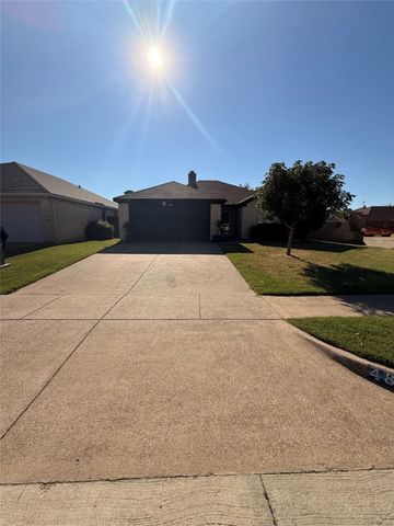 4816 Topaz Lane, Granbury, TX 76049