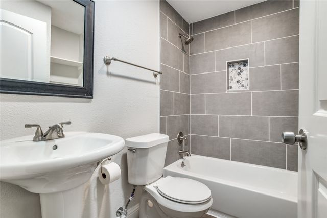 2216 Marburg Street, Dallas, TX 75215